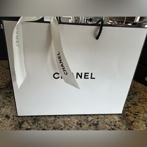 Chanel shopping bags 11”x10”x3” (Pack of 12 with 12 tie ribbons)